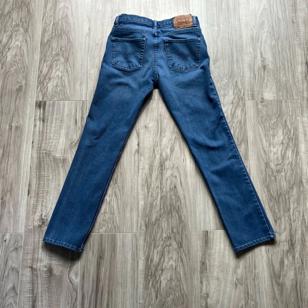 Levi's Kids Blue Jeans - Picture 2 of 8